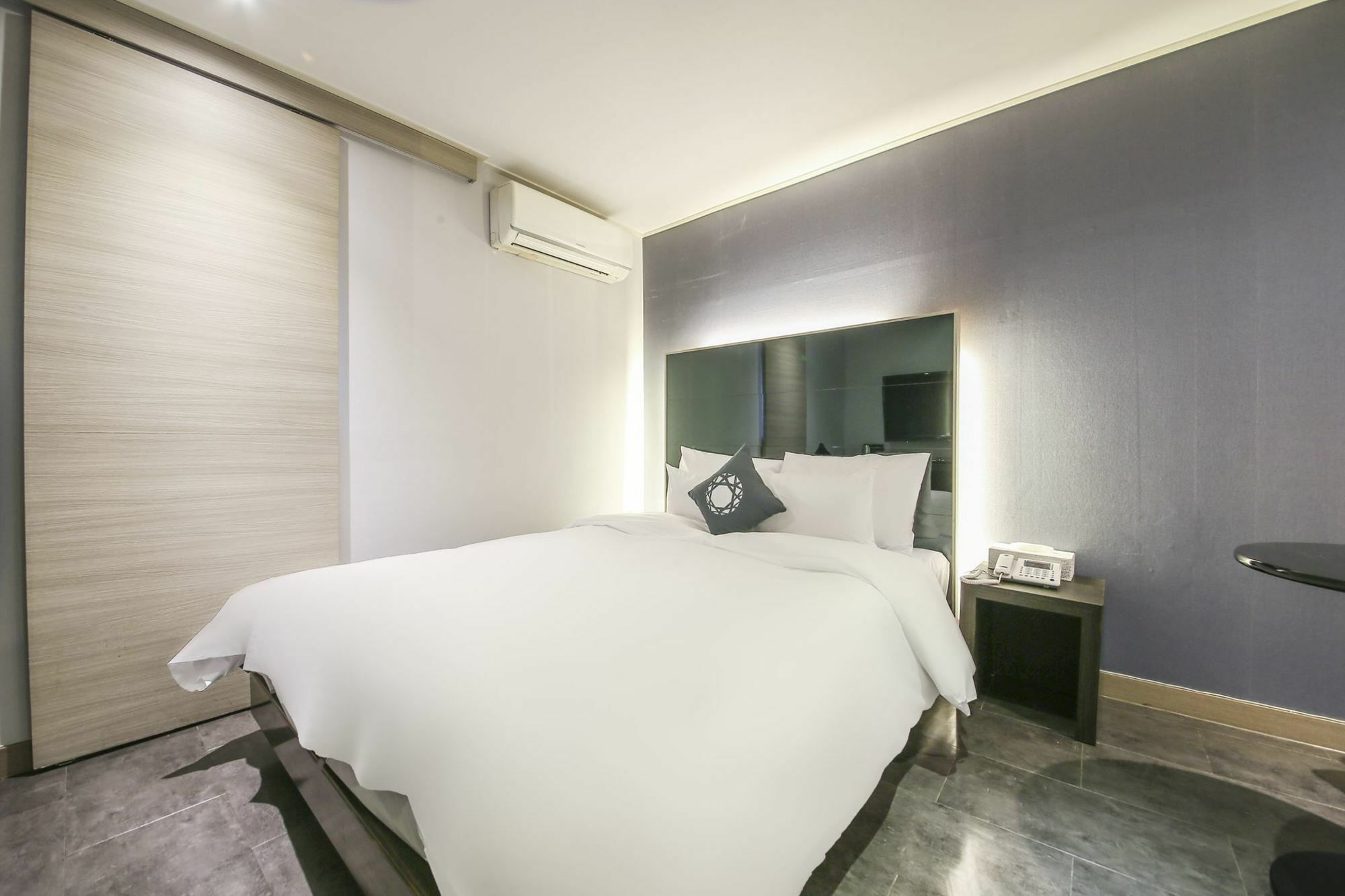 Hotel Cullinan Seocho Сеул Экстерьер фото